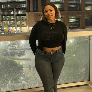 Meet your Posher, Lilly